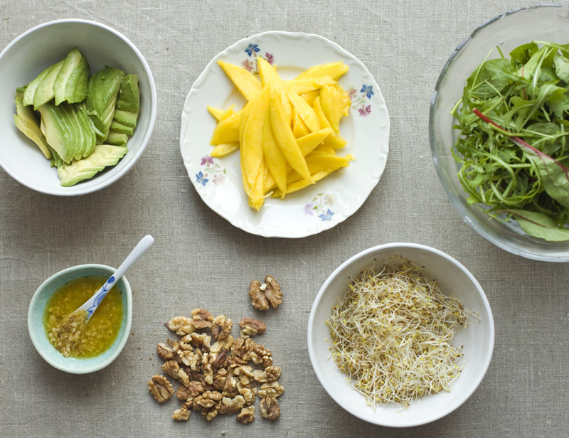 Mango & Walnut Salad