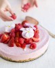 Frozen_cheesecake_hands