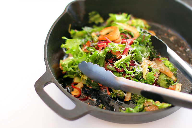 pan-warm-endive-and-fennel-salad-honestfare