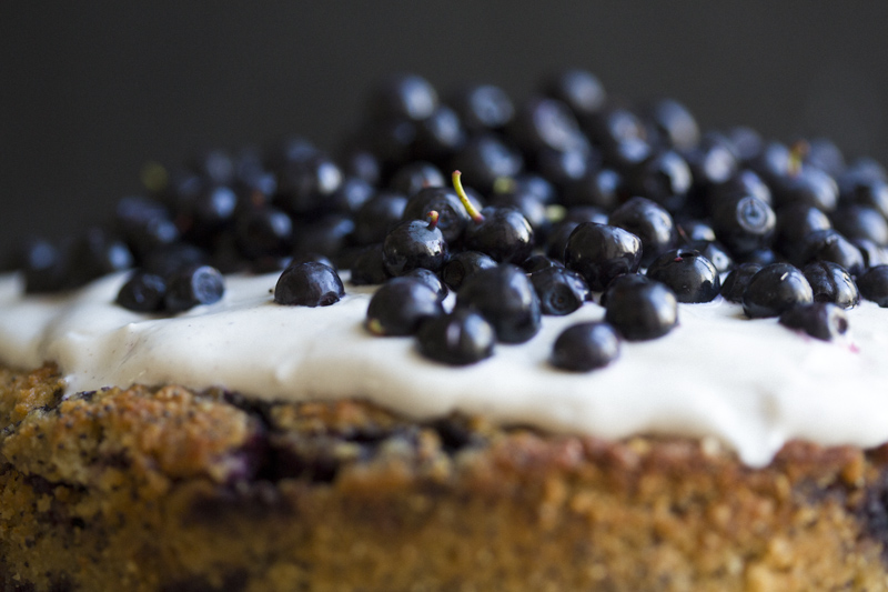 Blueberry_almond_cake_1