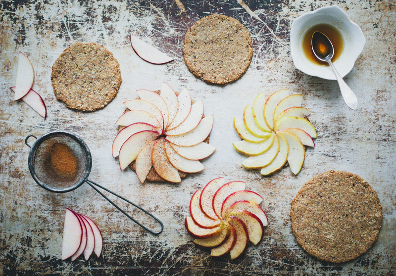 Vegan Apple & Oat Tartlets + Giveaway